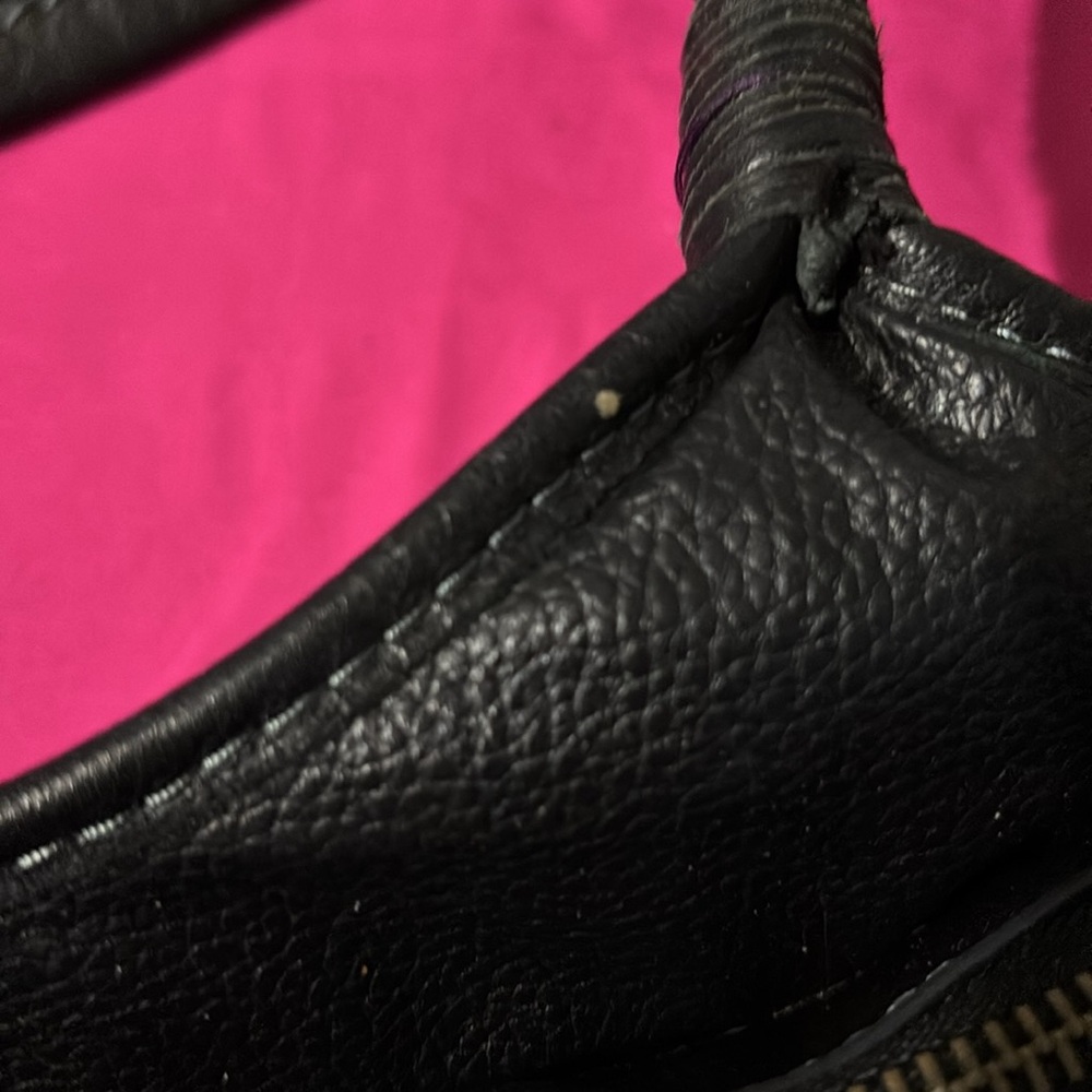 The Sak Black Leather Purse - Picture 10 of 11